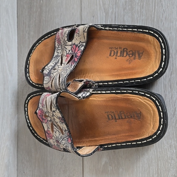 Alegria Women's Floral Slide Sandals - Black and Pink Platform Sz 38/8-8.5 - Picture 5 of 15